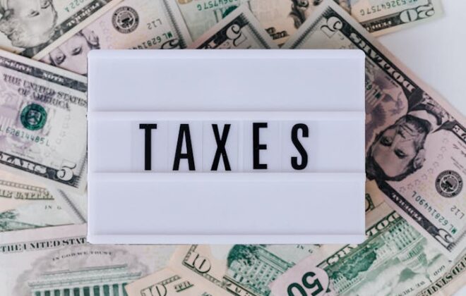 taxe sur fond de billets